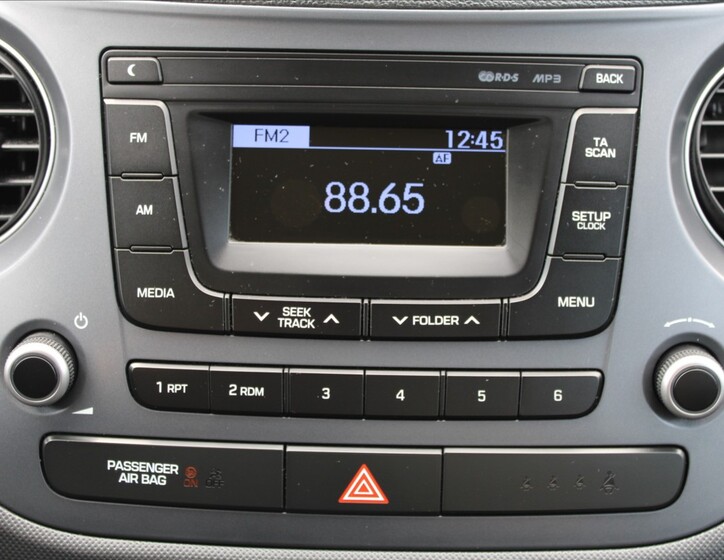 Hyundai i10 11