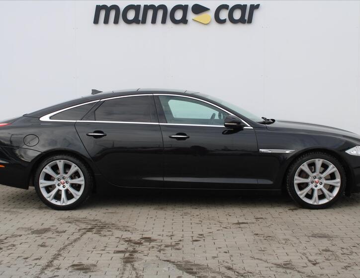 Jaguar XJ 8