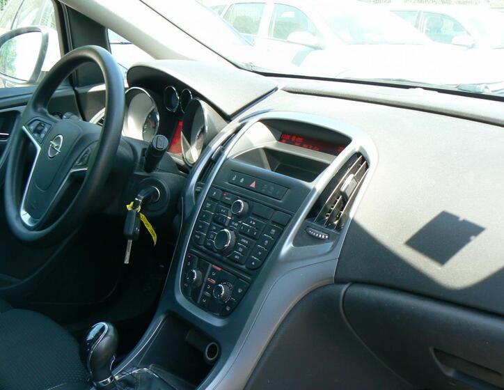 Opel Astra 13