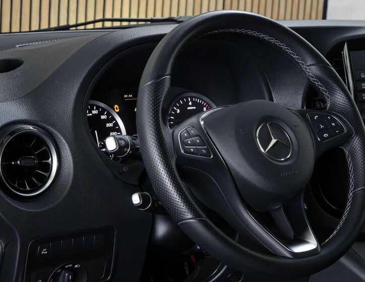 Mercedes-Benz Vito 19