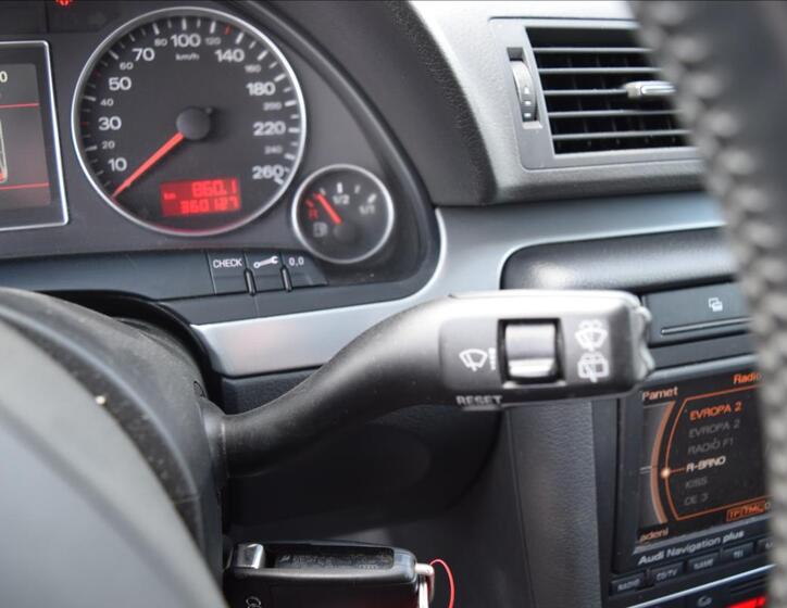 Audi A4 33