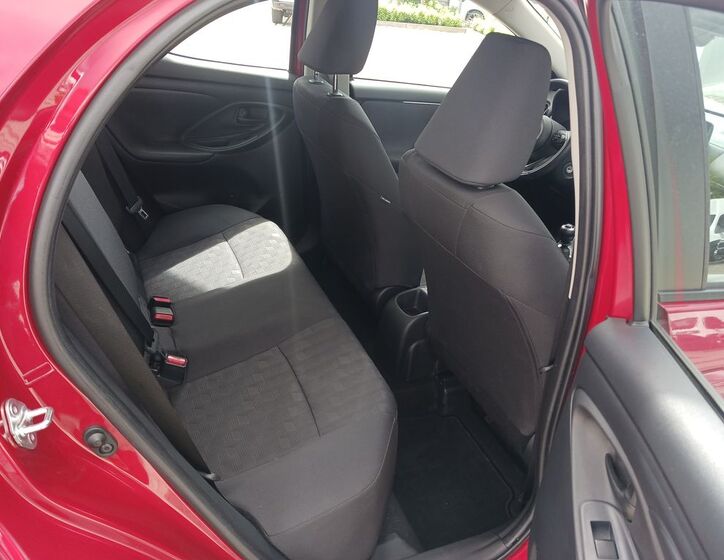 Toyota Yaris 13