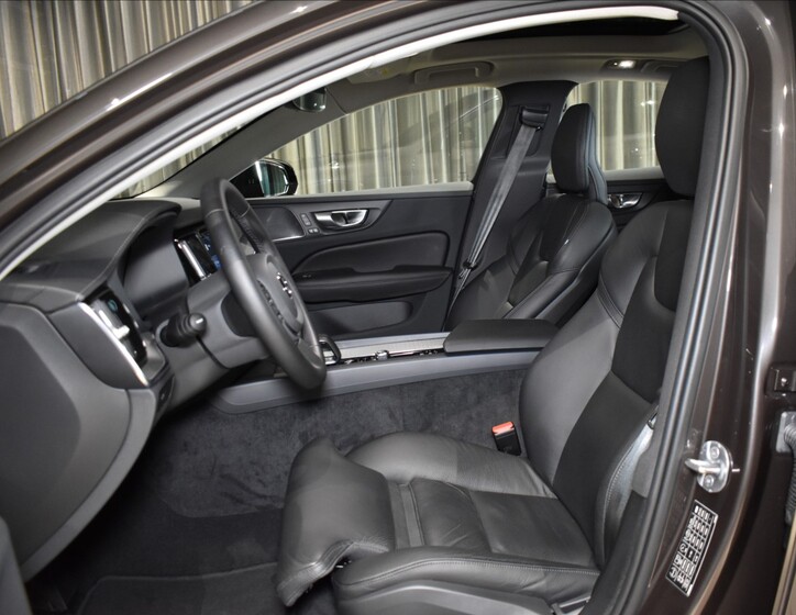 Volvo S60 7