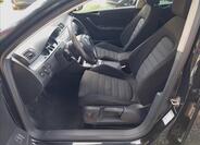 Volkswagen Passat 9