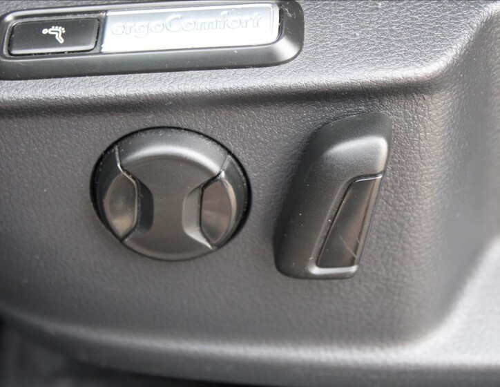Volkswagen Passat 30