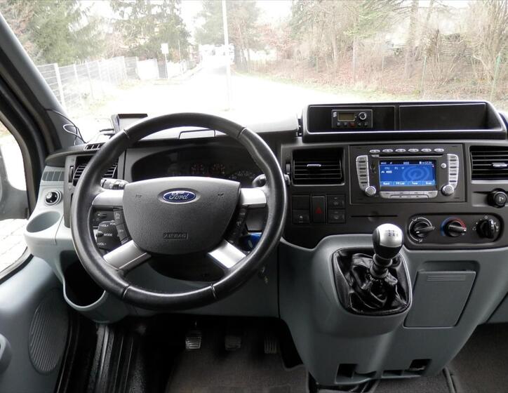 Ford Transit 17