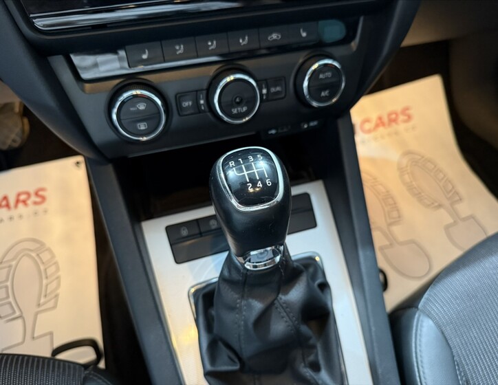 Škoda Octavia 14