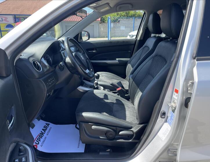 Suzuki Vitara 21