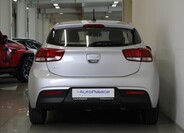 KIA Rio 4
