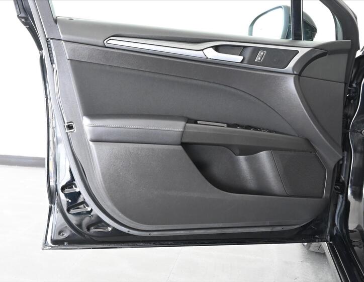 Ford Mondeo 24