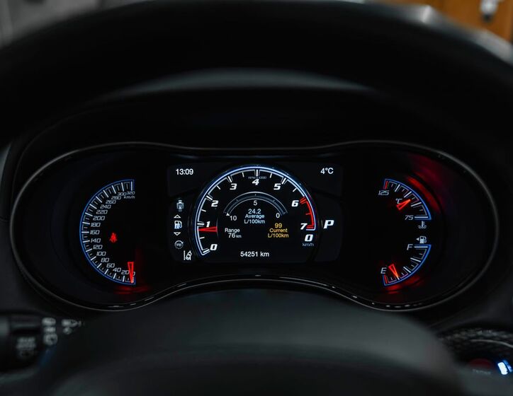 Jeep Grand Cherokee 8