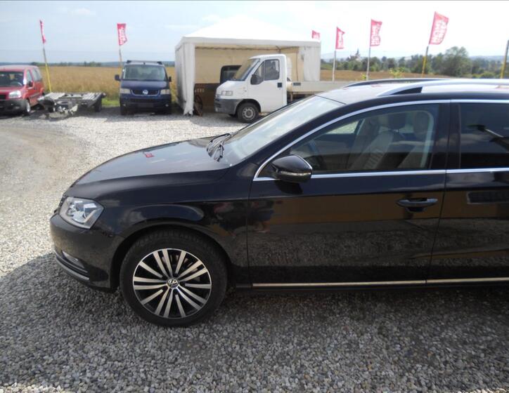 Volkswagen Passat 10