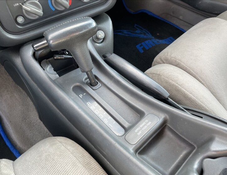 Pontiac Firebird 11