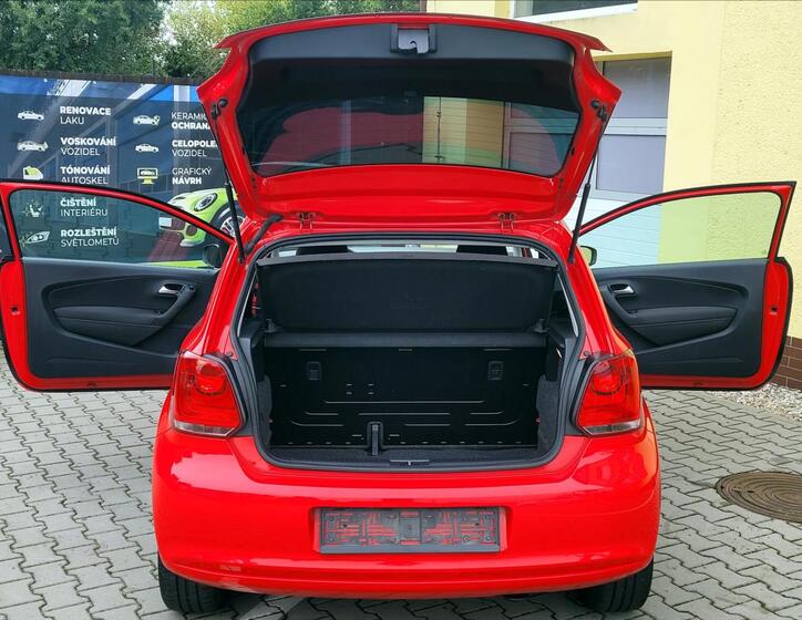 Volkswagen Polo 13