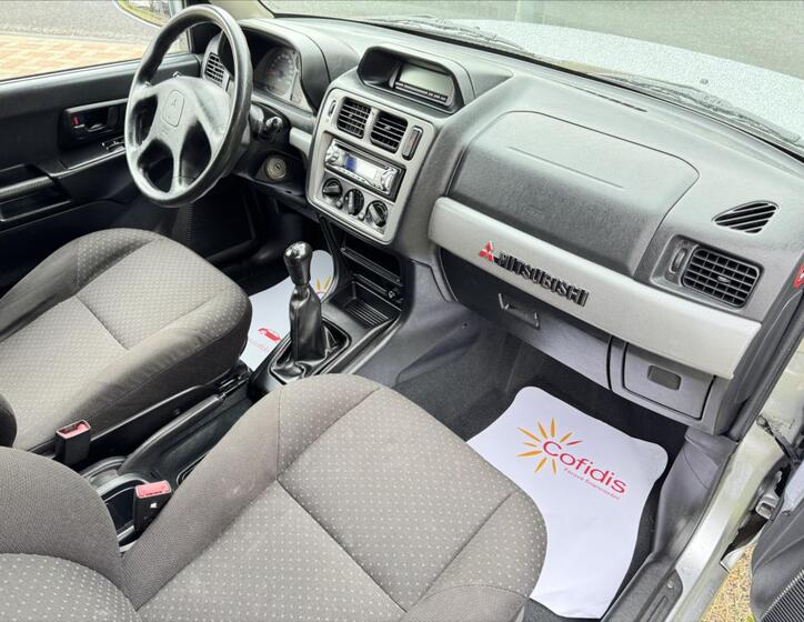 Mitsubishi Pajero Pinin 11