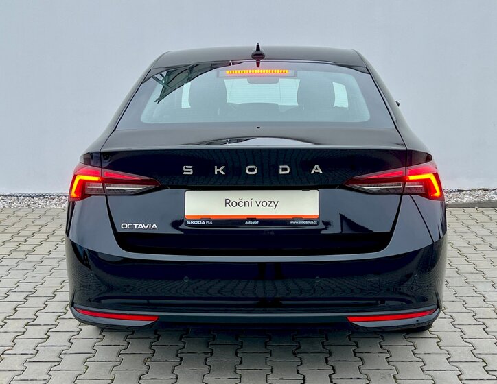 Škoda Octavia 10