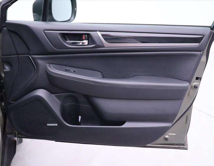 Subaru Outback 13
