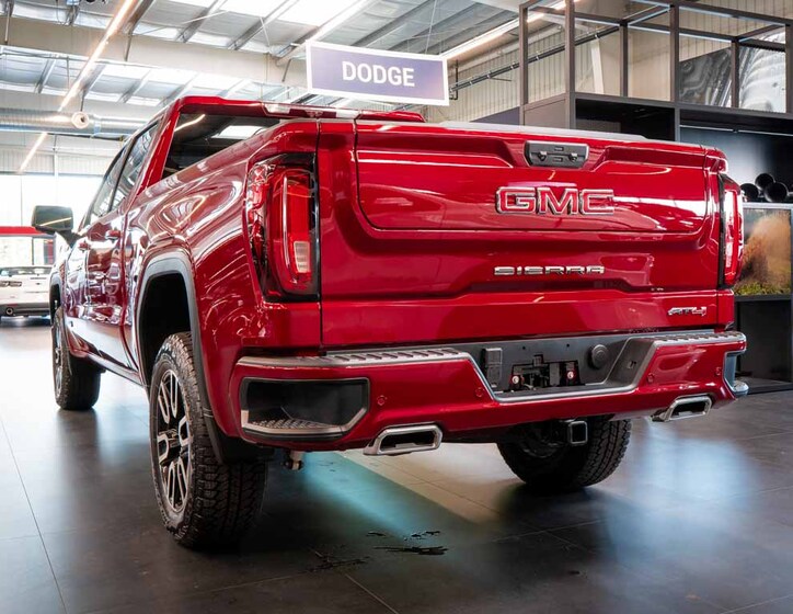 GMC Sierra 3