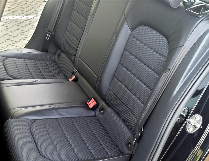 Volkswagen Golf 17