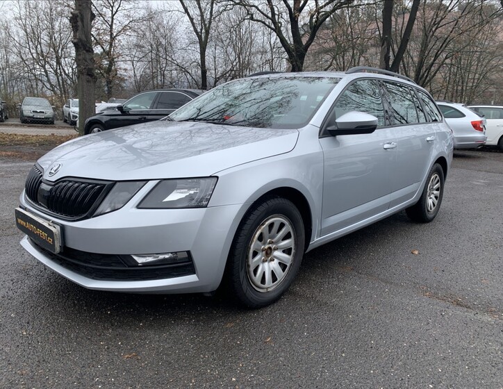 Škoda Octavia 1