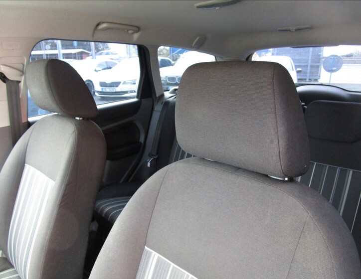 Ford Focus 13