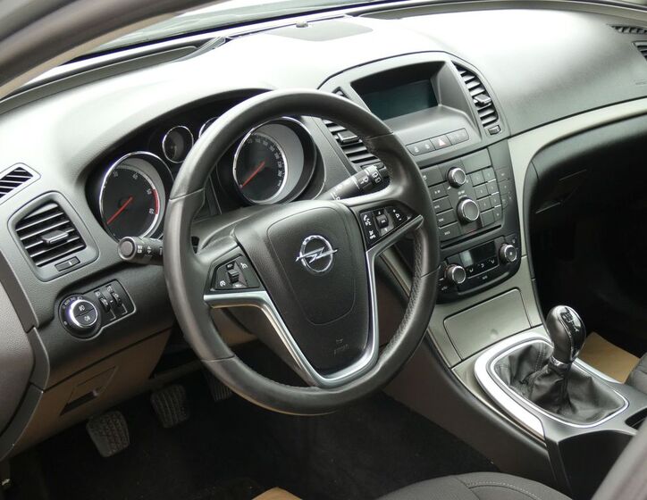 Opel Insignia 21