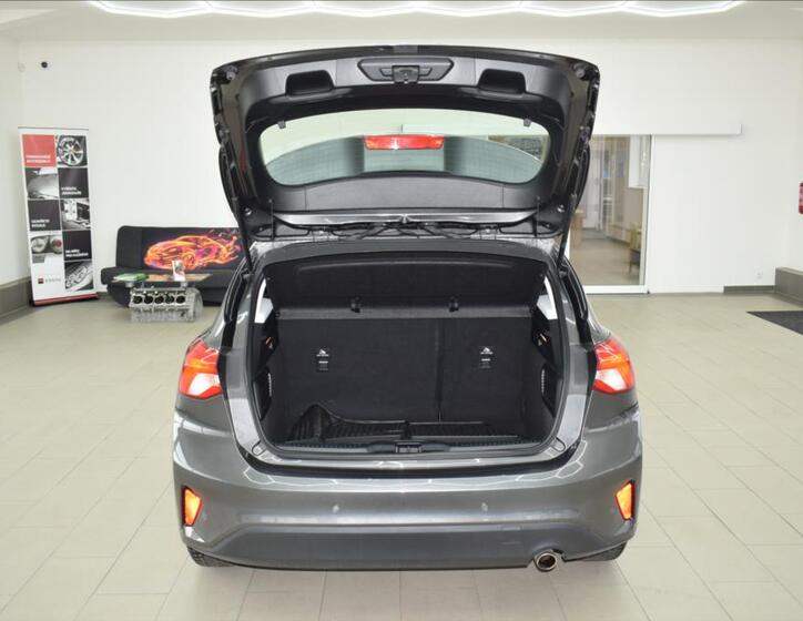 Ford Focus 12