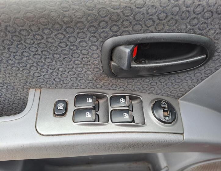 Hyundai Matrix 10