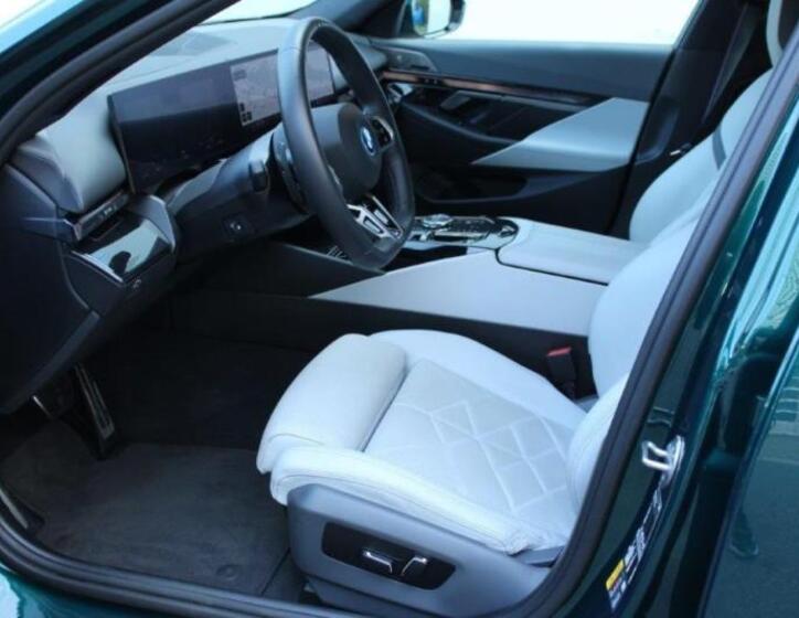 BMW i5 13