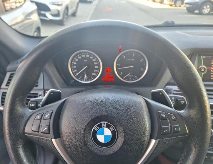 BMW X6 12