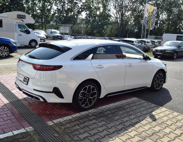 KIA ProCeed 3