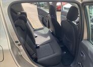 Dacia Sandero 16