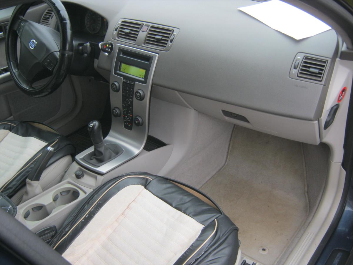 Volvo S40