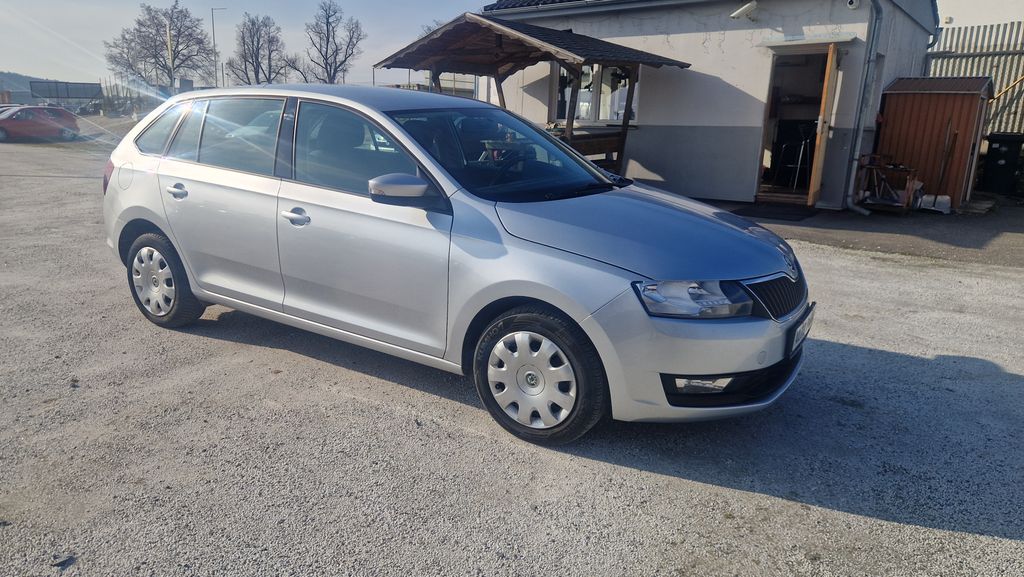 Škoda Rapid