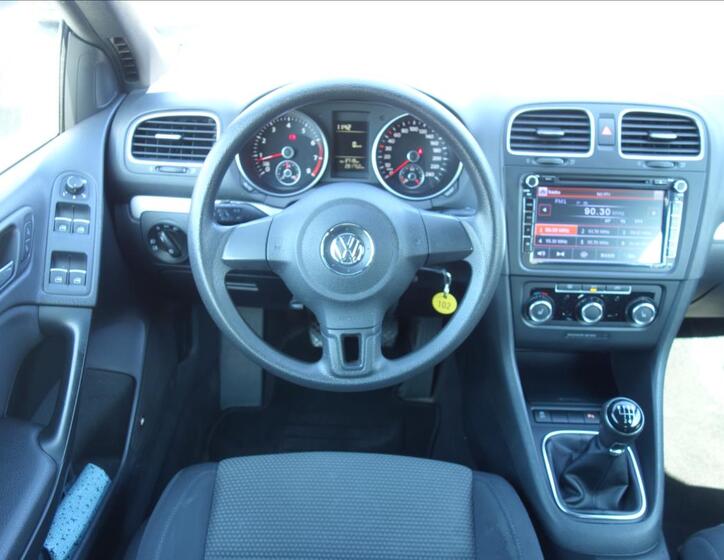 Volkswagen Golf 21