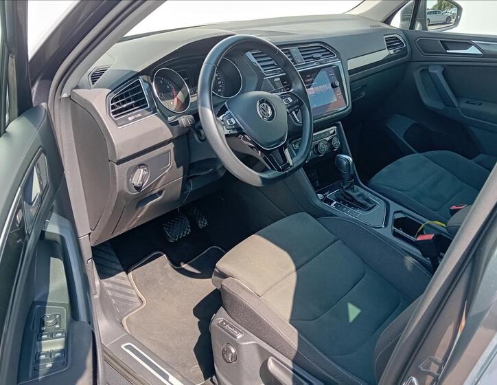 Volkswagen Tiguan 5