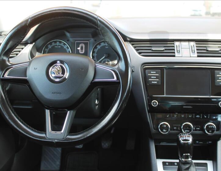 Škoda Octavia 10
