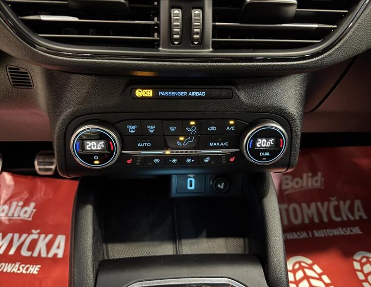 Ford Focus 26