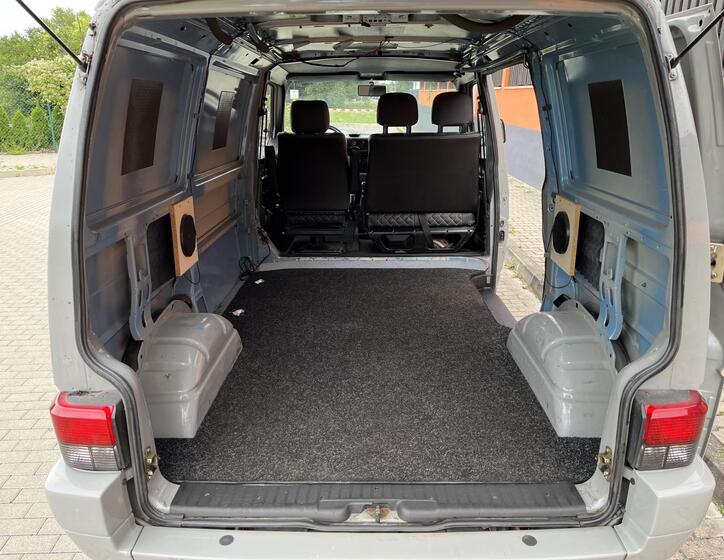Volkswagen Transporter 19