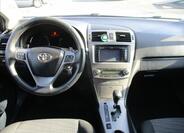 Toyota Avensis 16