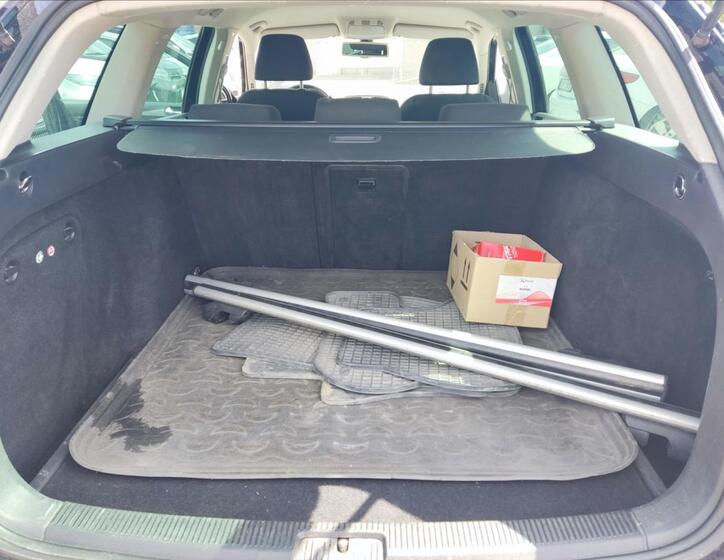 Volkswagen Golf 12