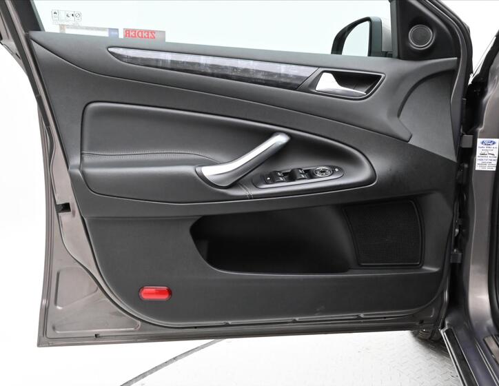 Ford Mondeo 22