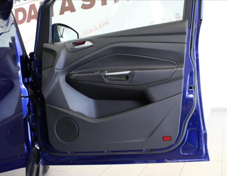 Ford Grand C-MAX 11
