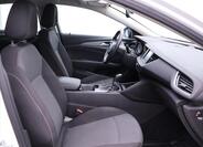 Opel Insignia 11