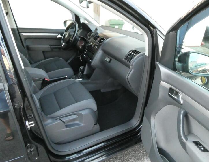Volkswagen Touran 19