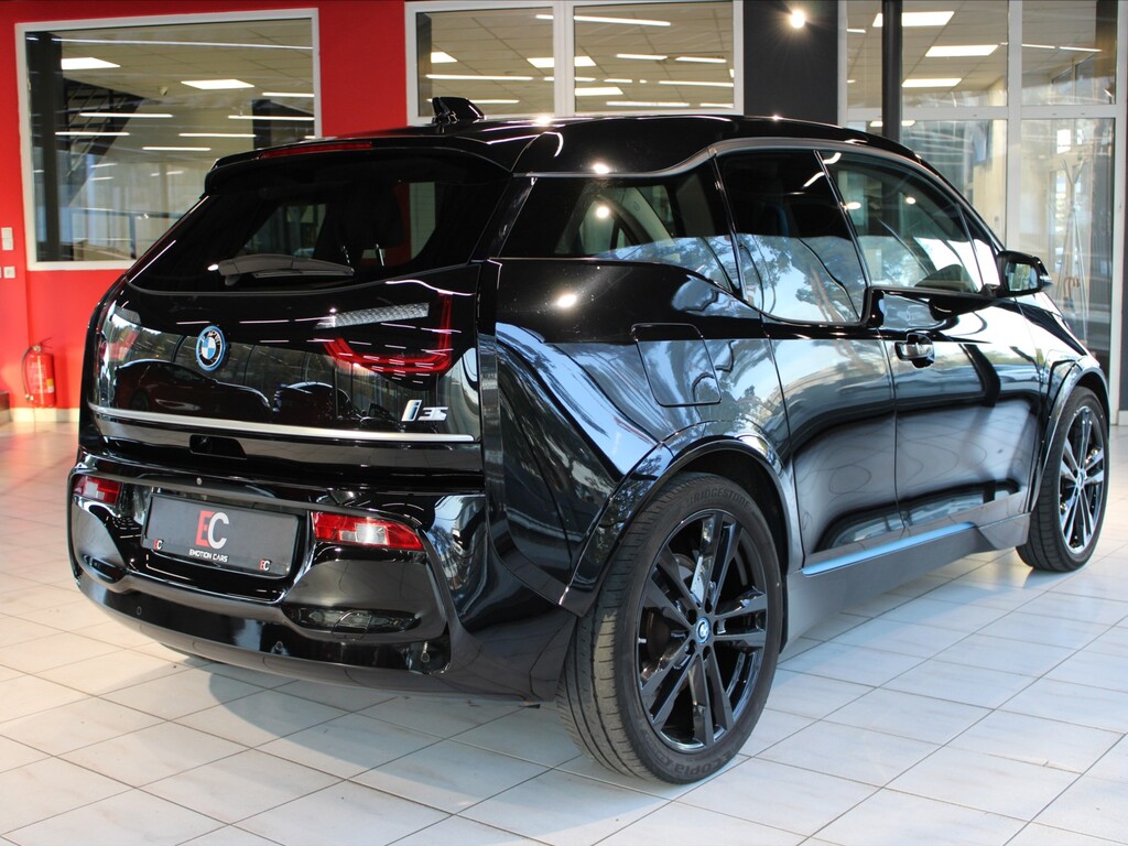 BMW i3 6