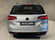 Volkswagen Passat 9