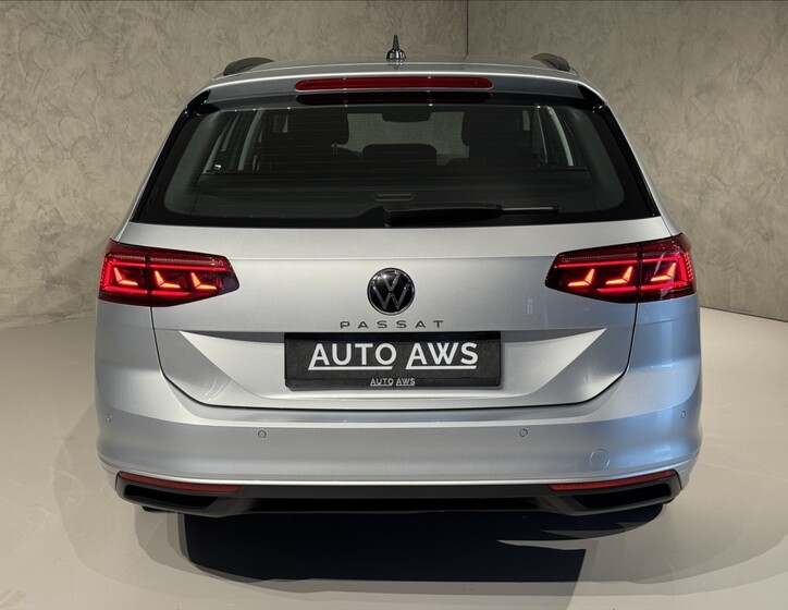 Volkswagen Passat 9