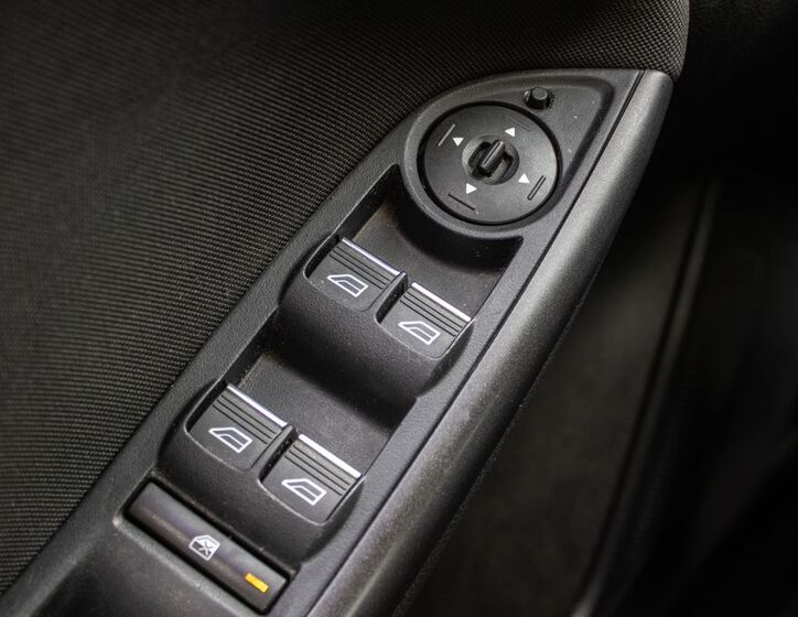 Ford Focus 25