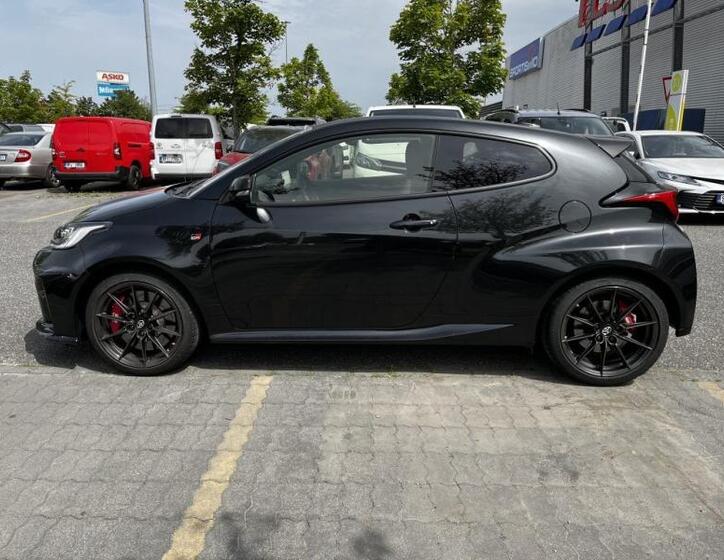 Toyota GR Yaris 8